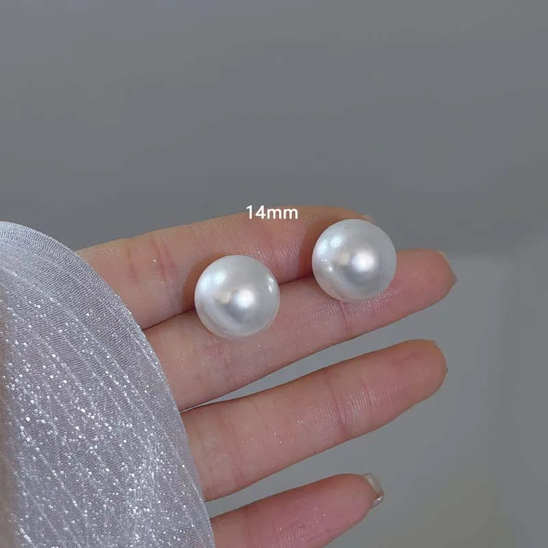Korean Elegant White Glossy Pearl Stud Earrings For Women Exquisite Simple Imitation Pearl Round Earring Wedding Party Jewelry