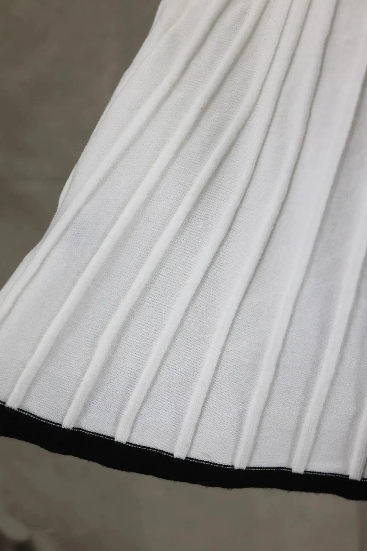 Summer Women White long Skirt Suit Short Sleeve V-neck crop top pleated set elegant dress 2 piece skirt set